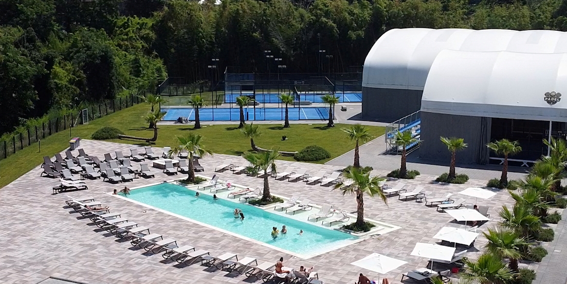 struttura villa mercede padel e piscina